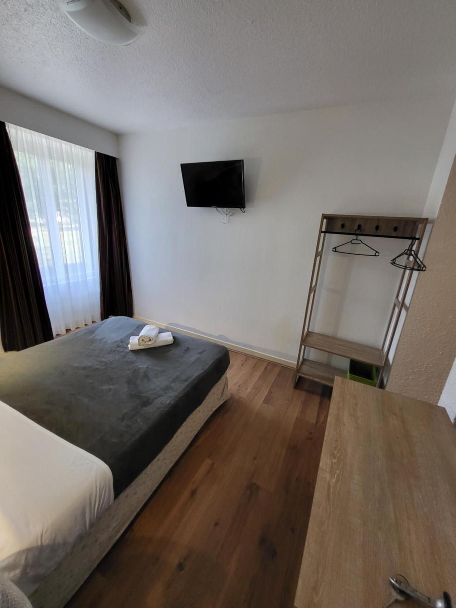 Ga Location Hotell Mâcon Exteriör bild