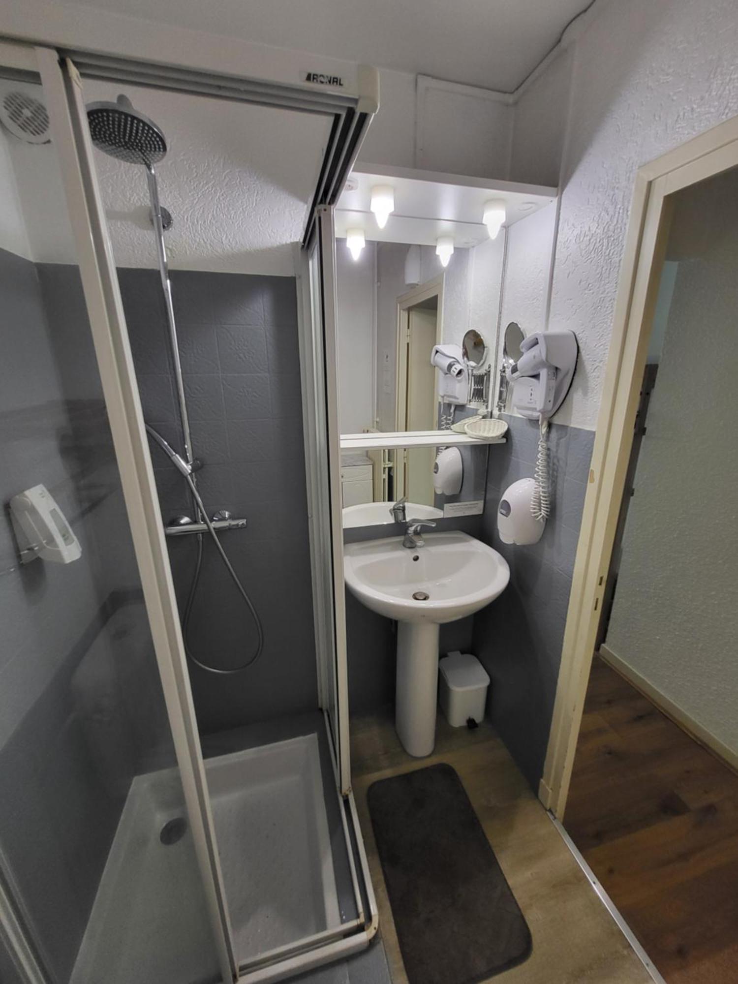 Ga Location Hotell Mâcon Exteriör bild